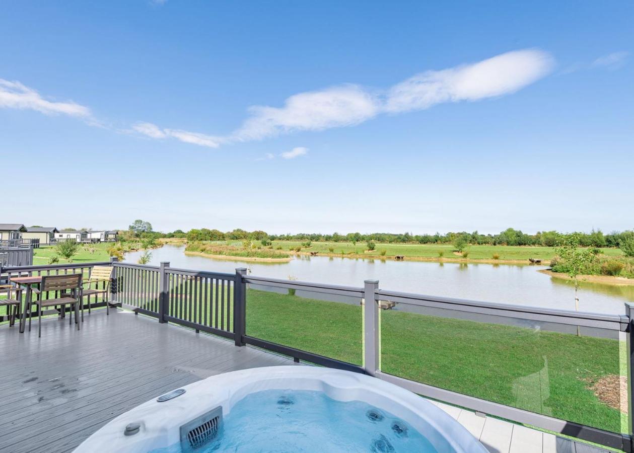Home Farm Park Lakeside Retreat Burgh le Marsh Cameră foto